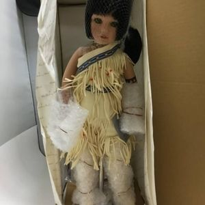 Danbury Mint Susan Wakeen Porcelain Pocahontas Doll MIB